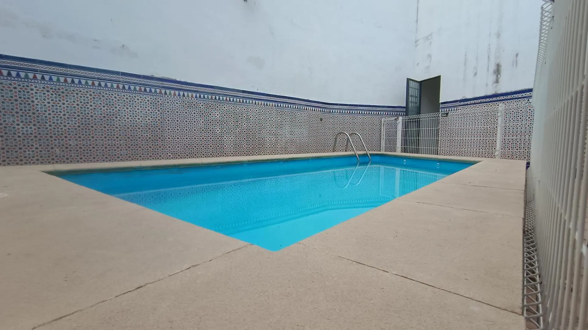 El Patio De La Piscina Lägenhet Córdoba